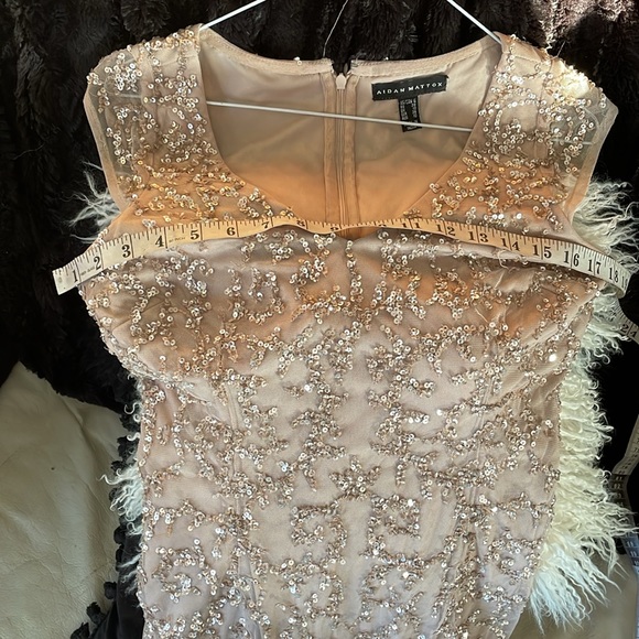 Aidan mattox gown - Picture 5 of 11